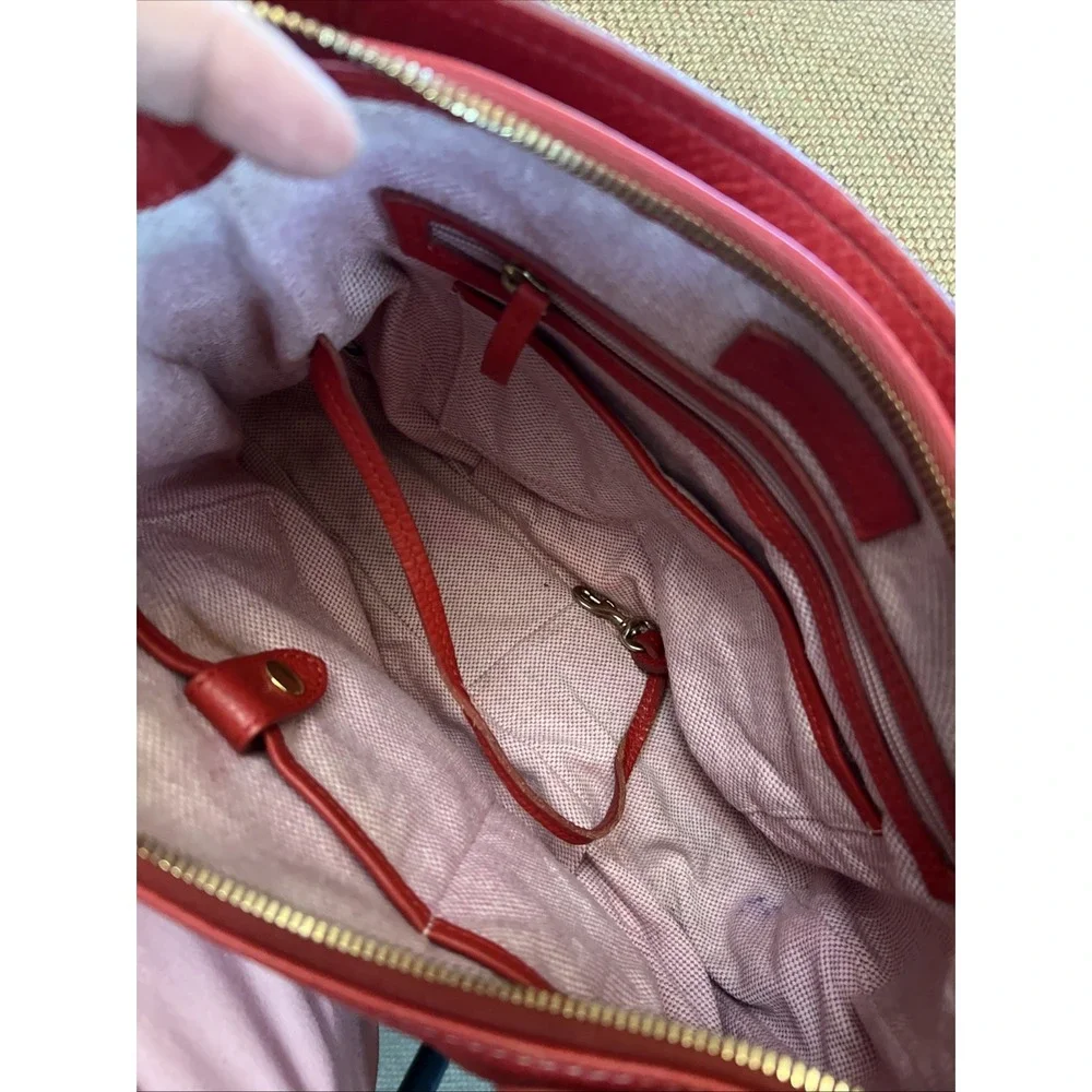 Vtg Dooney & Bourke Red Red Purse Collins Bag Very NICE Shoulder 100% Leather